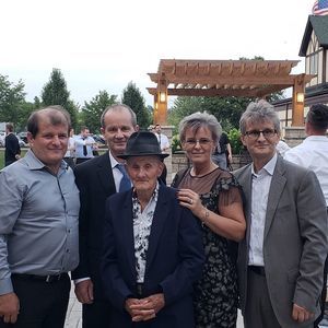 Meet your Posher, Mandy